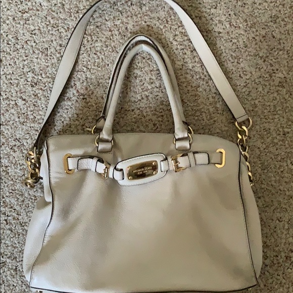 Michael Kors Handbags - Michael Kors Bag Never used